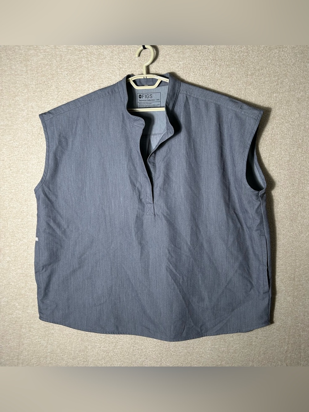 FIGS Rafaela Oversized Scrub Top Womens XXL Gray Work Medical‎ V Neck Pockets